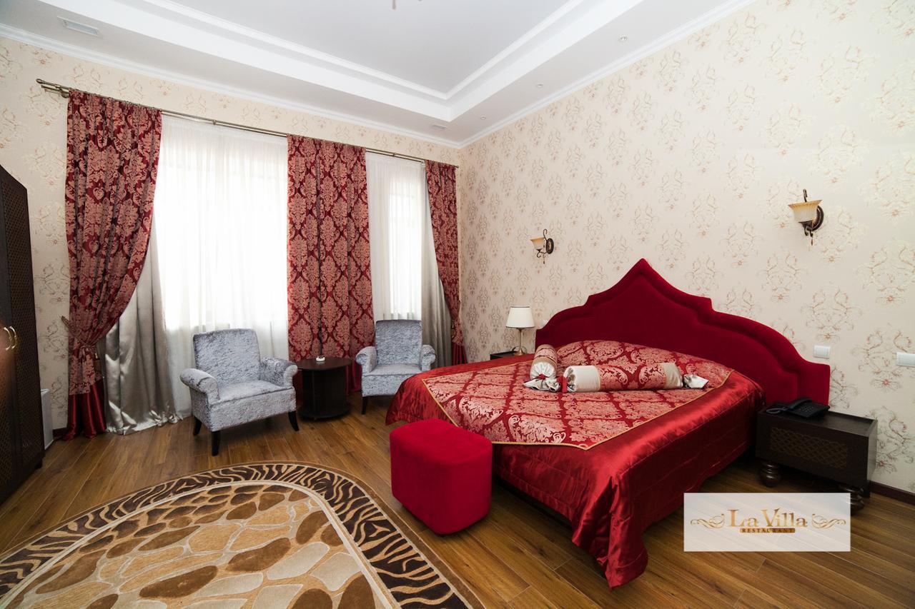 Park Hotel Karagandy Eksteriør billede