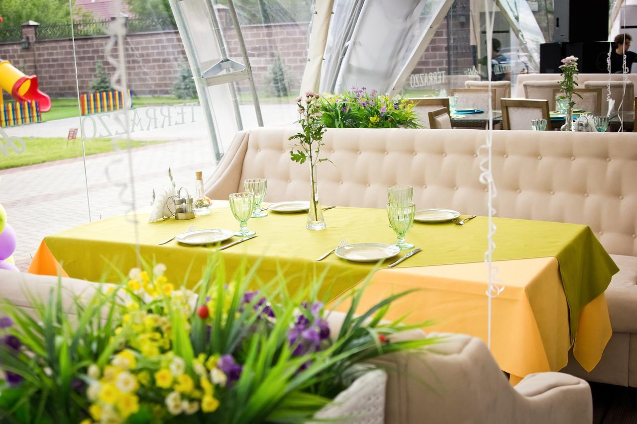 Park Hotel Karagandy Eksteriør billede
